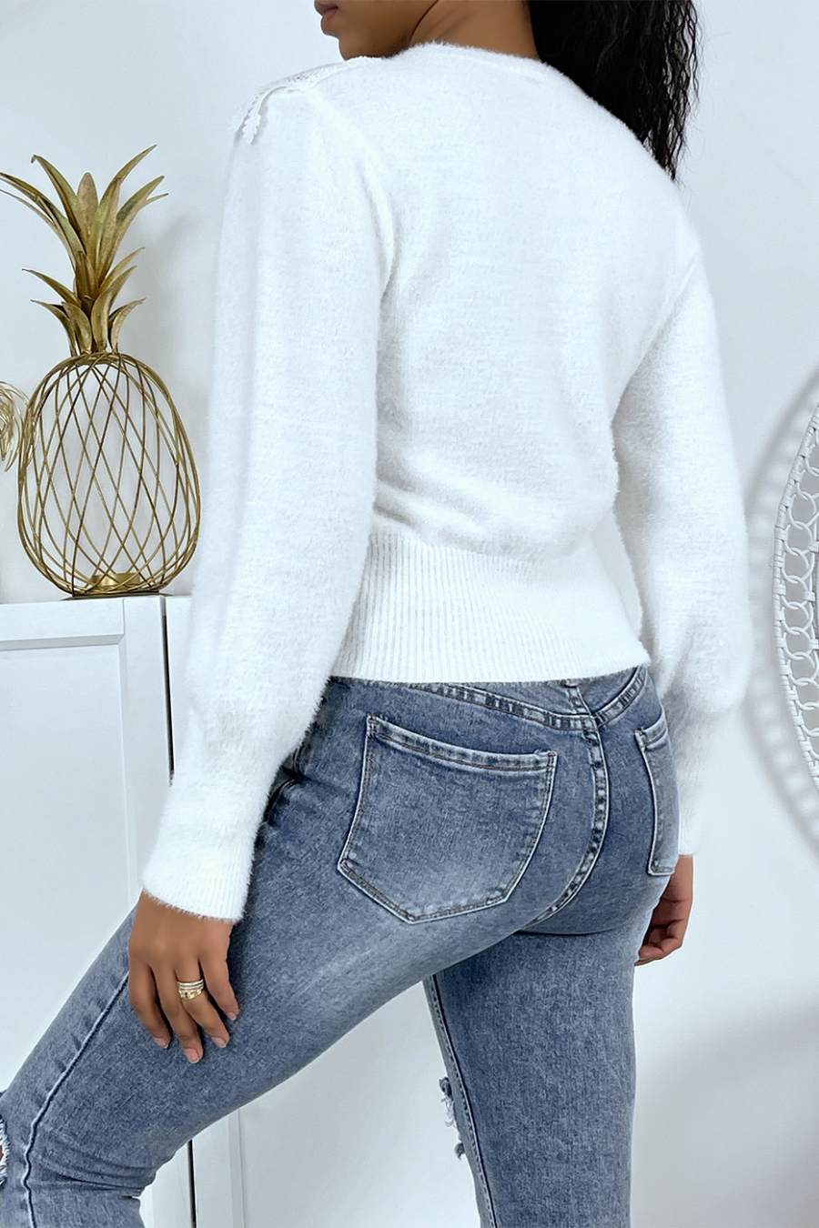 SoSZ white sweater with tulle and lace neckline - 4