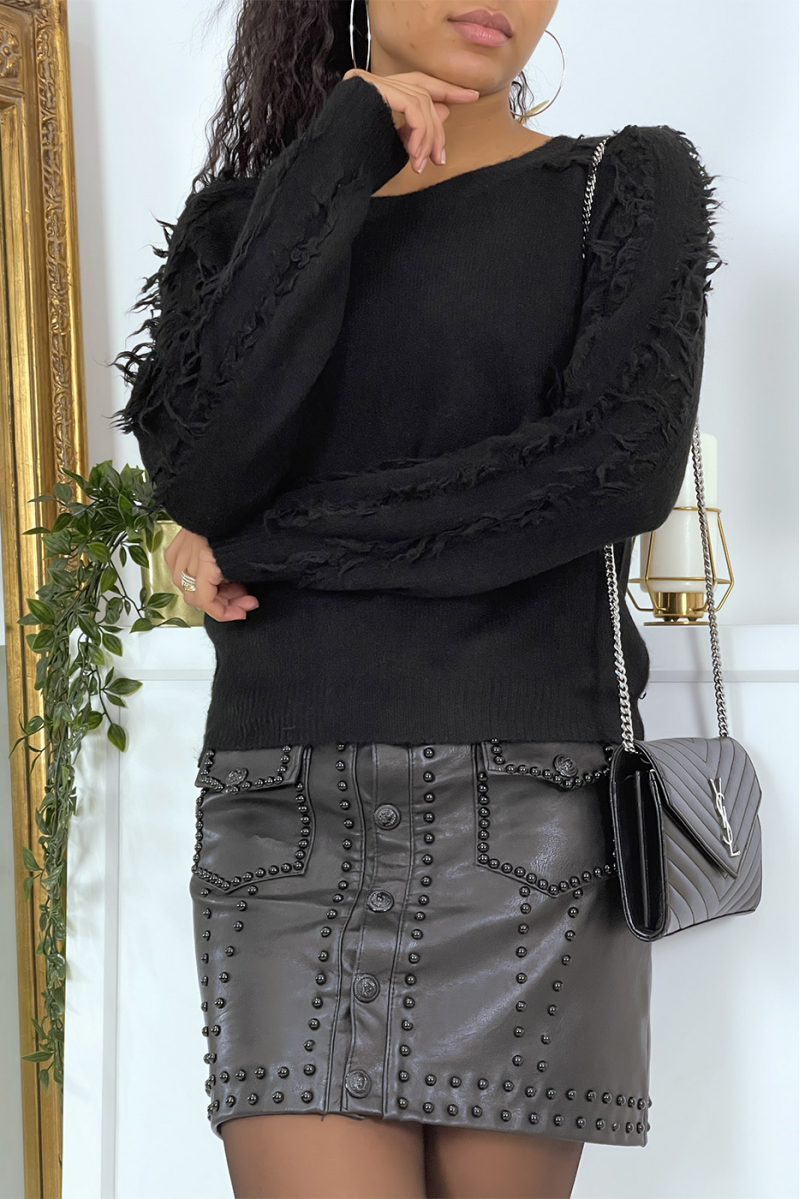 Classic black round-neck sweater with fringes - 4
