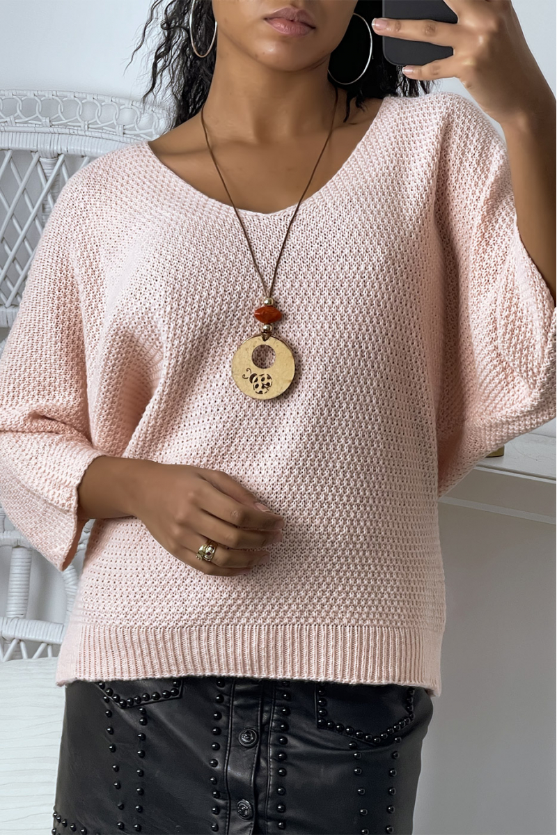 Pink sweater with bohemian chic style necklace - 1