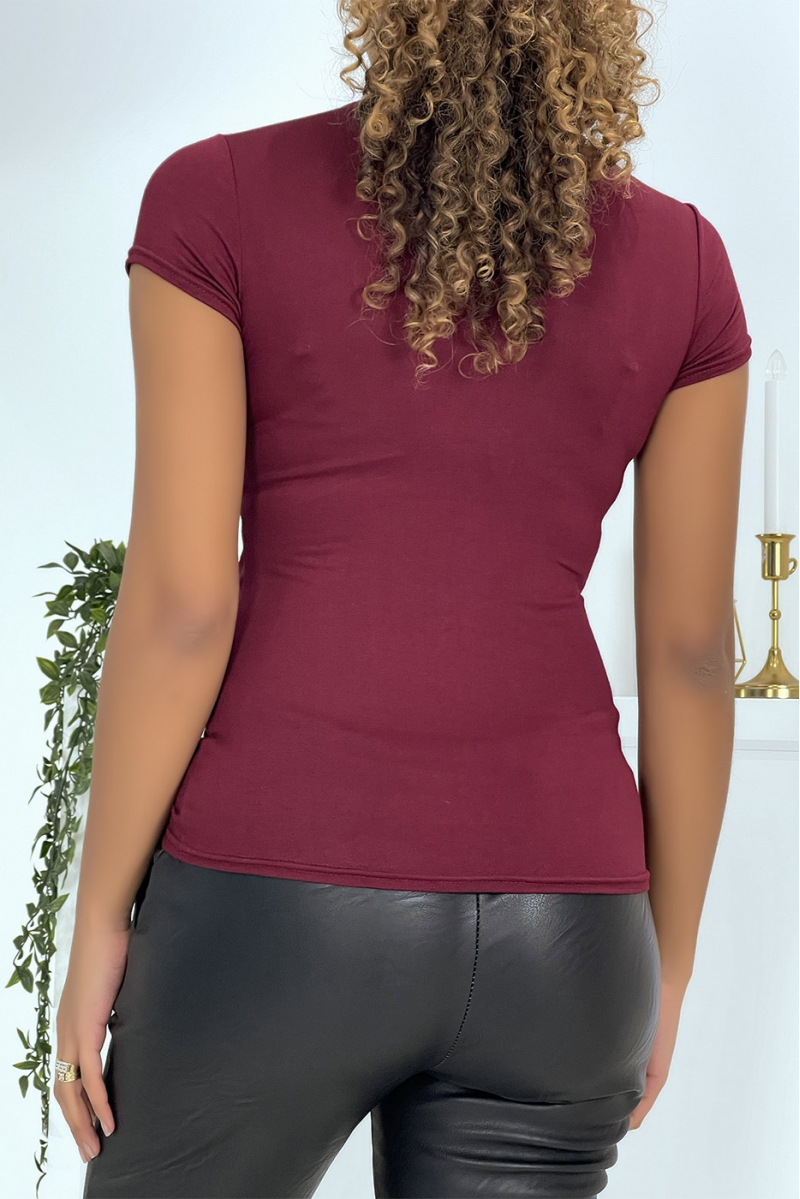 Women's short-sleeved burgundy T-shirt