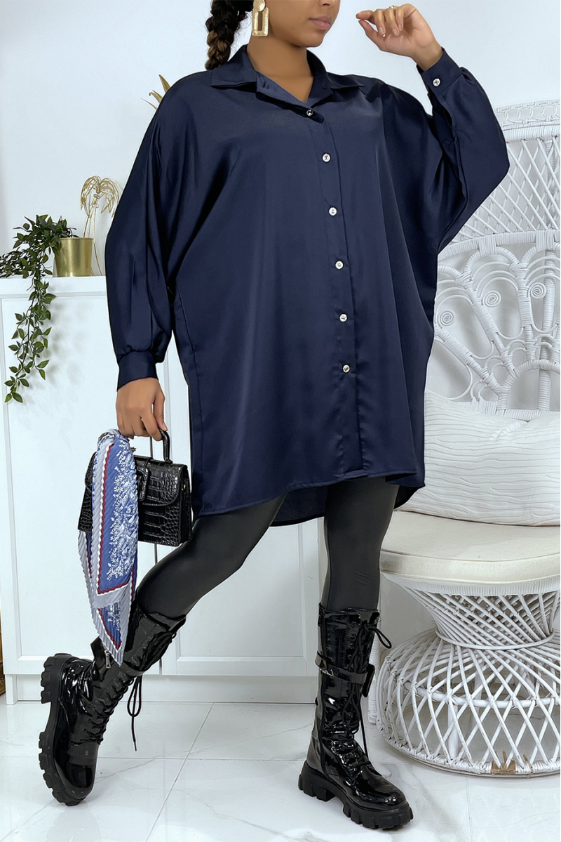 Chemise marine satiné over size. Chemise femme - 1