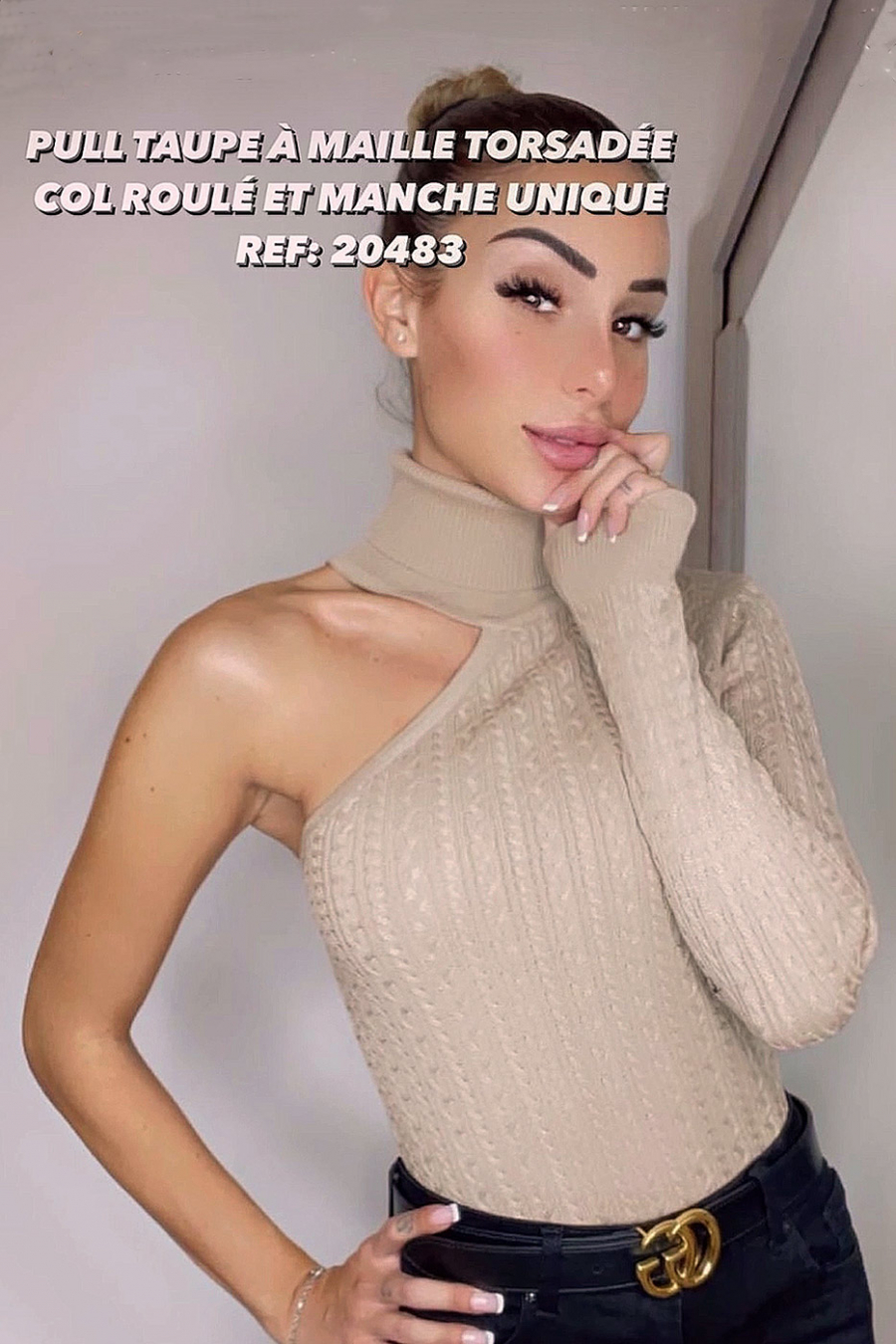 Taupe kabeltrui met coltrui en enkele mouw - 1