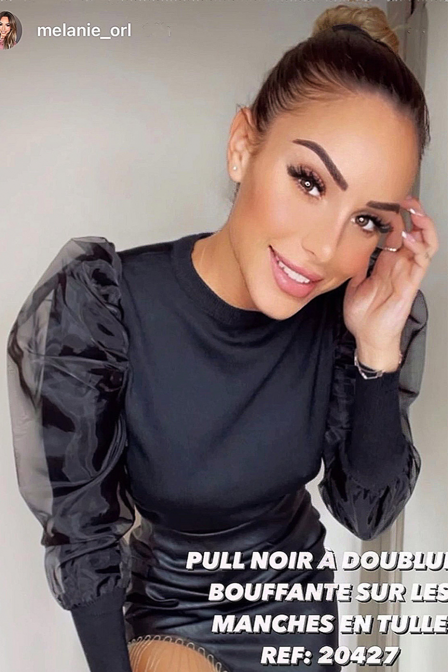 Black sweater with puff lining on the tulle sleeves - 1