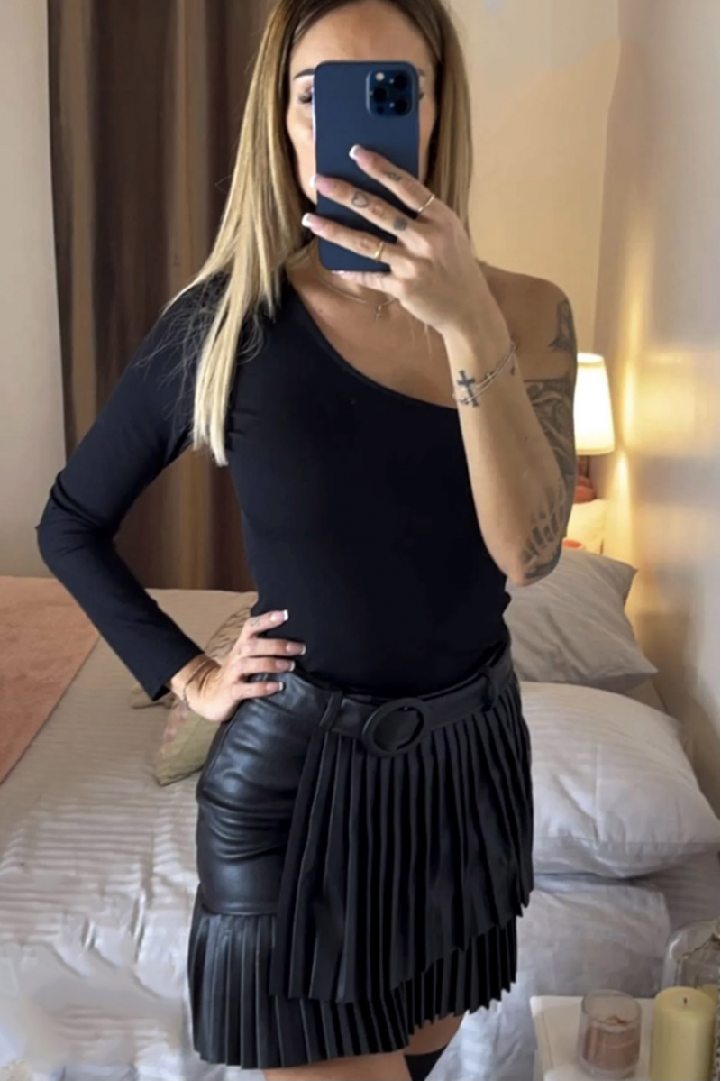 Black faux pleated belted skirt - 1