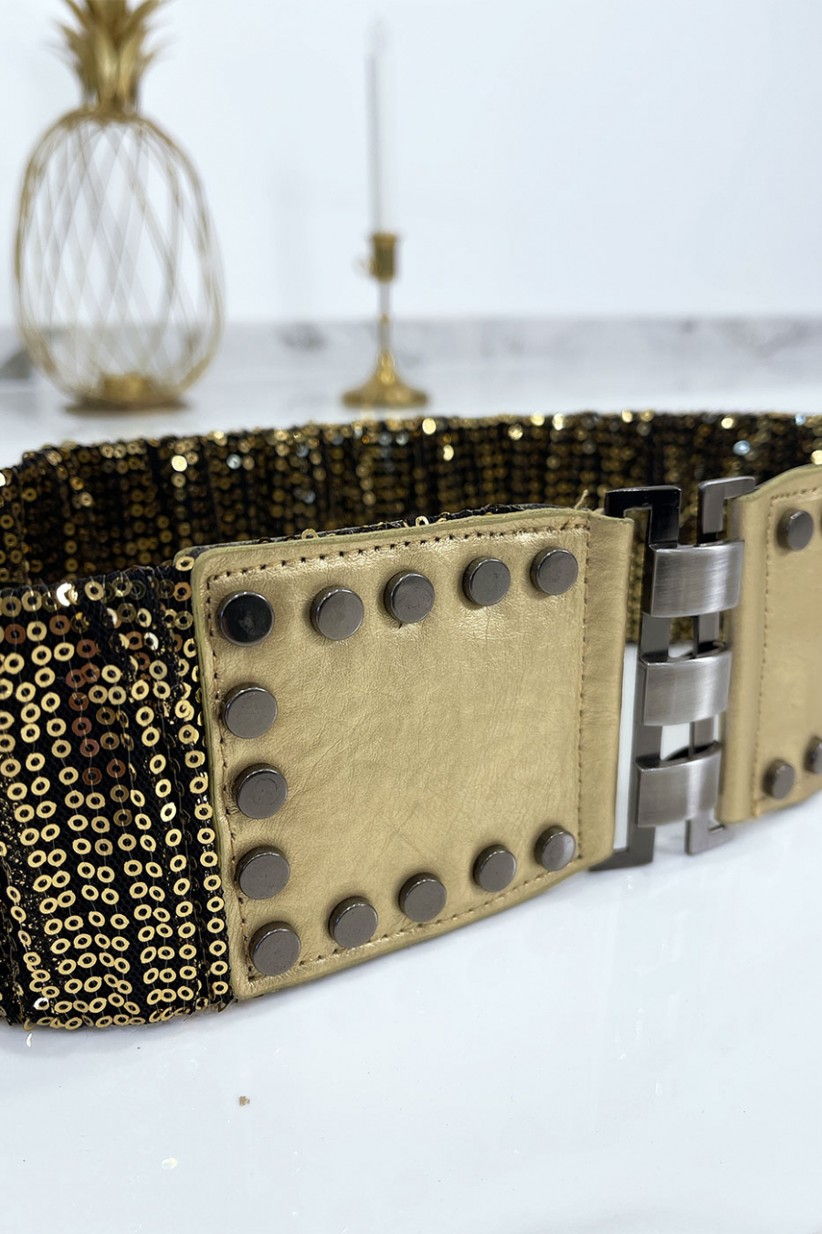 Gold belt with elastic and sequins. Women's belt - 4