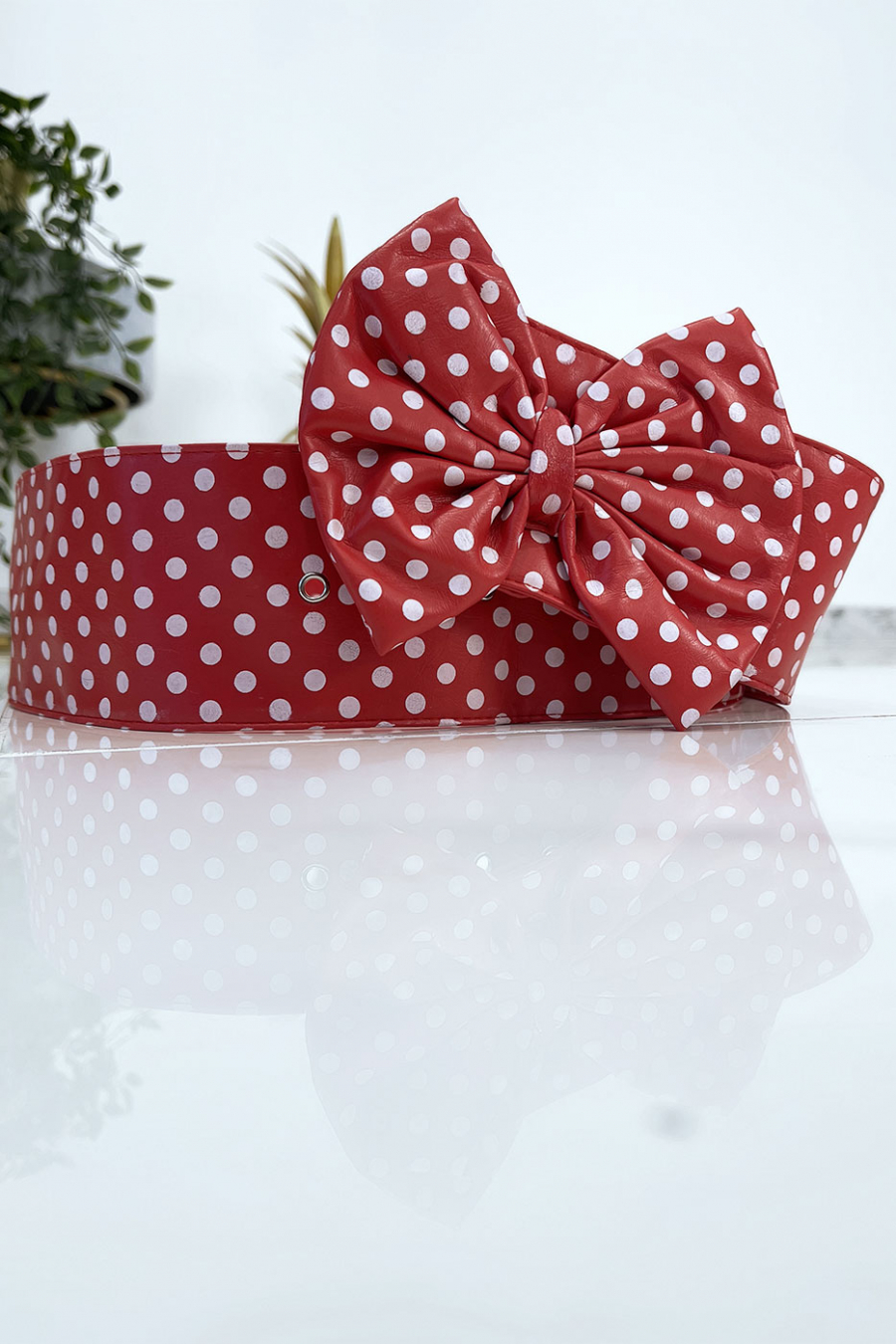 Red pvc belt with bow tie - 4