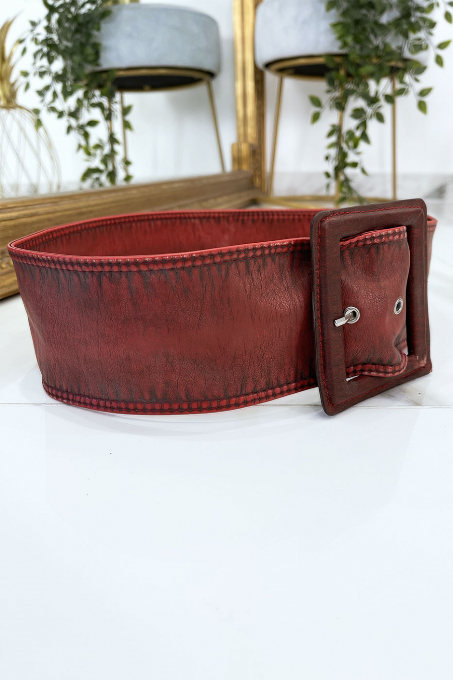 Rode riem voor dames gedragen vintage effect - 4