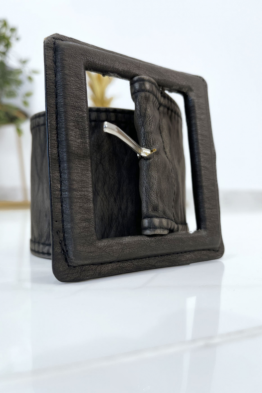 Zwarte damesriem met vintage versleten effect - 9