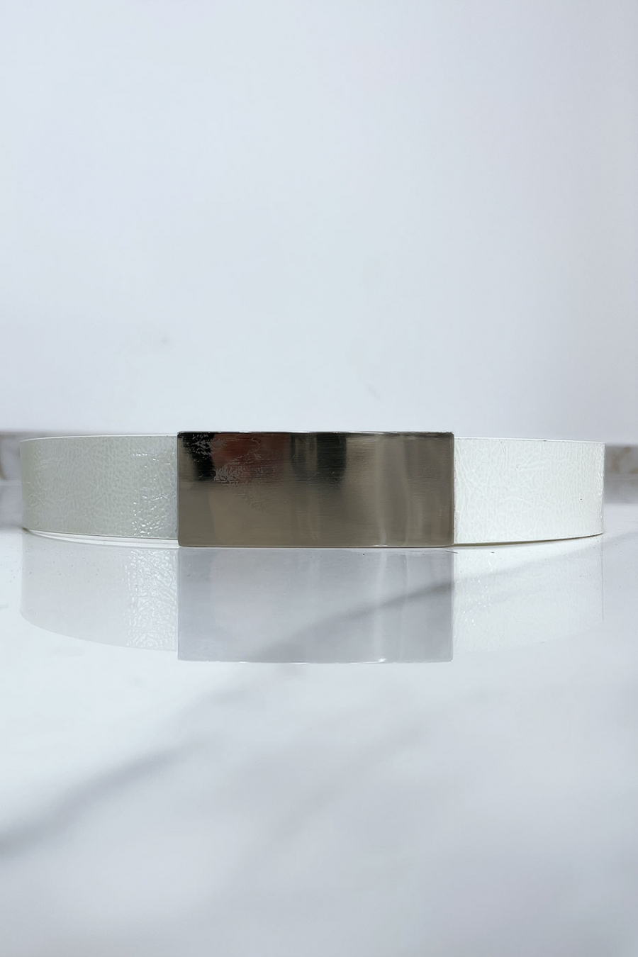 Witte riem met zilveren gesp - 1