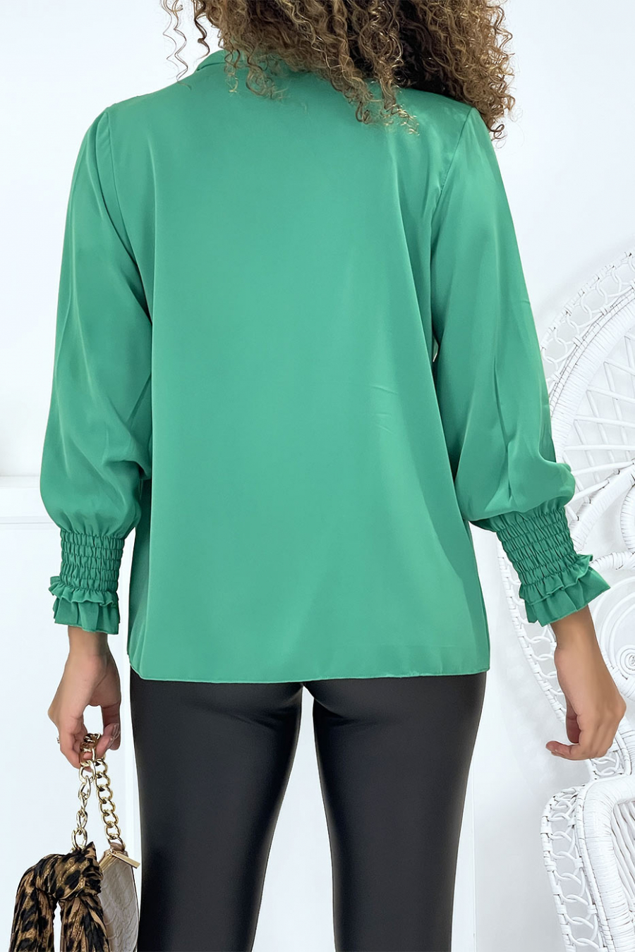 Blouse kaki col V avec fonce aux bras - 4