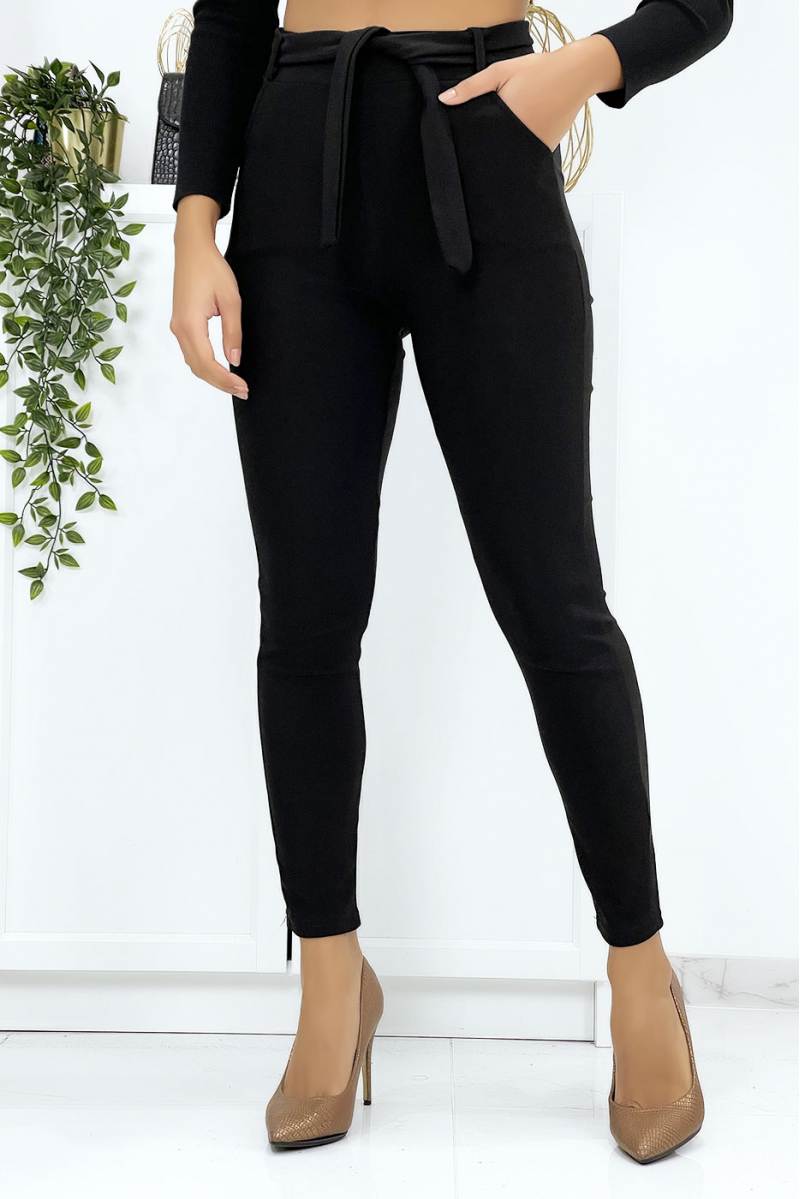 Pantalon slim noir avec poches et ceinture. Pantalon femme - 2