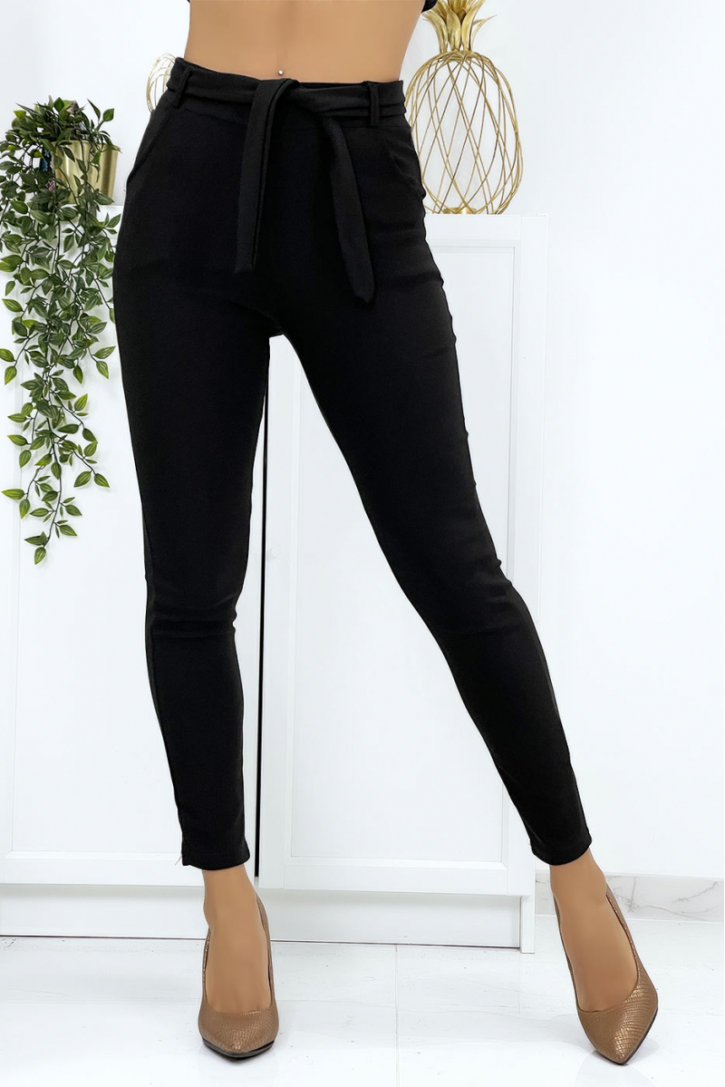 Zwarte slanke broek met zakken en riem. Dames broek - 3