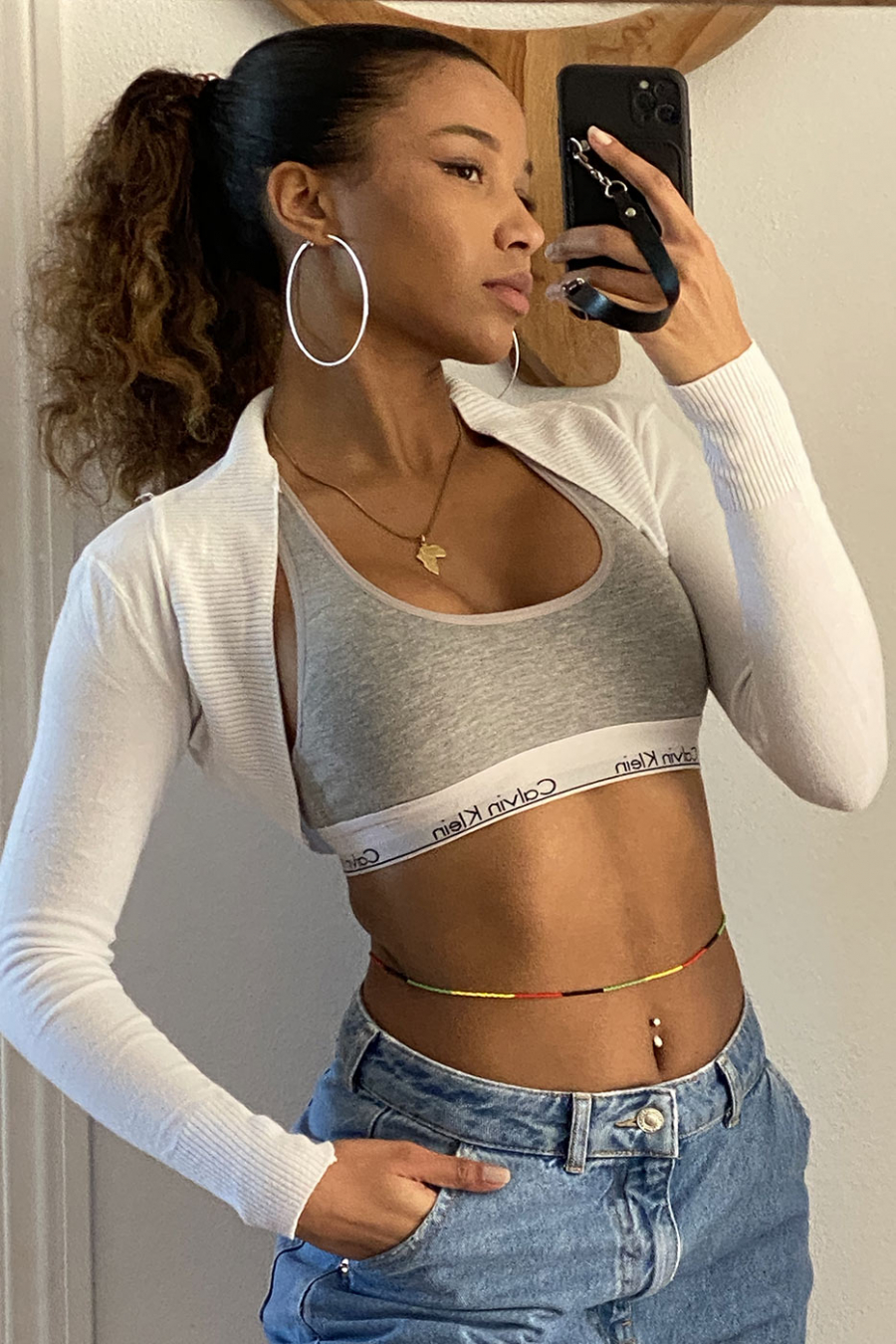 Elegant white mesh bolero for women - 3