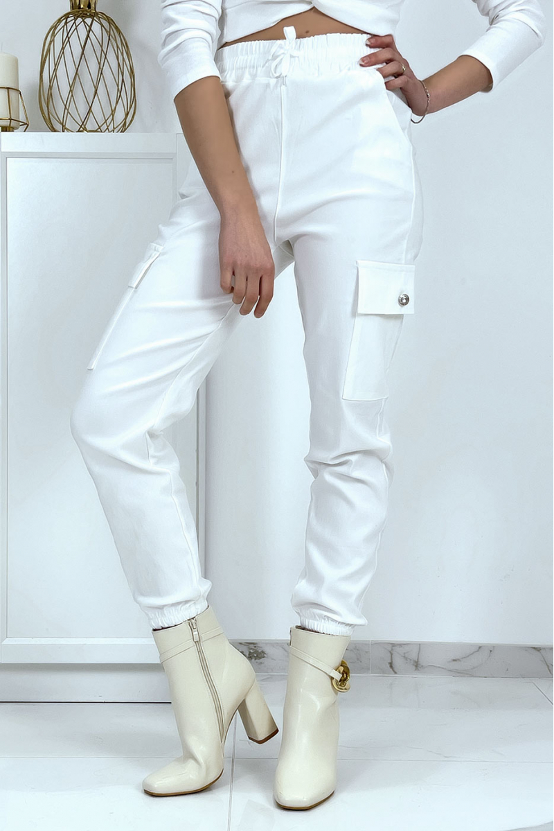 White stretch cargo pants with pockets - 2