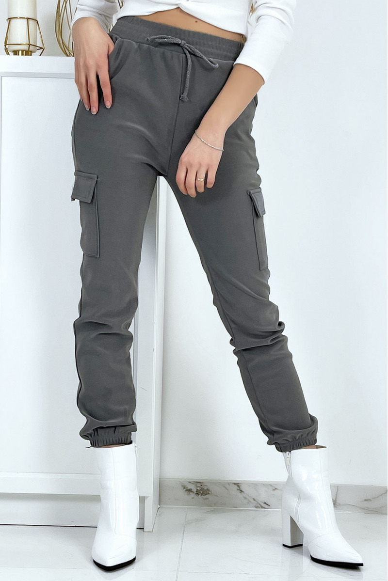 Gray mesh joggers with pockets - 2
