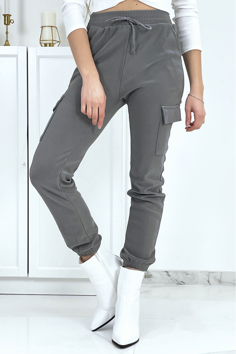 Gray mesh joggers with pockets - 3