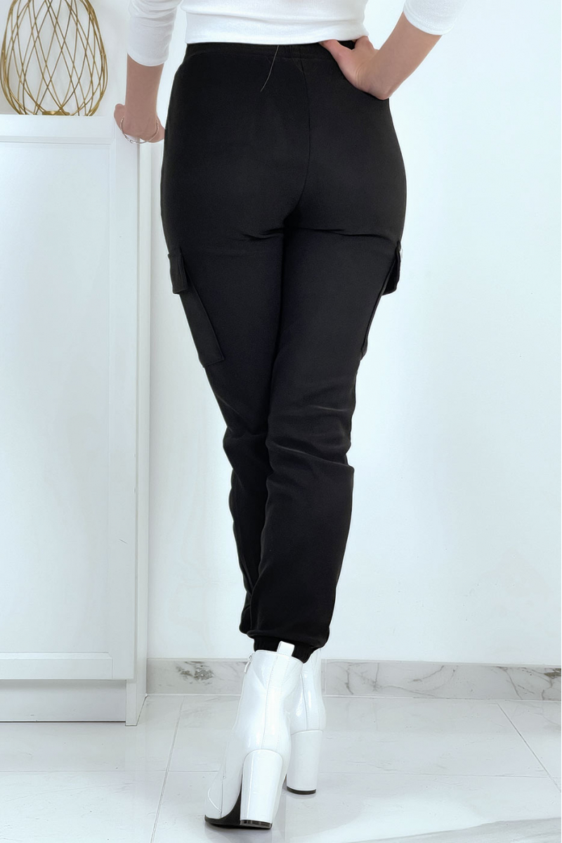 Black mesh joggers with pockets - 8