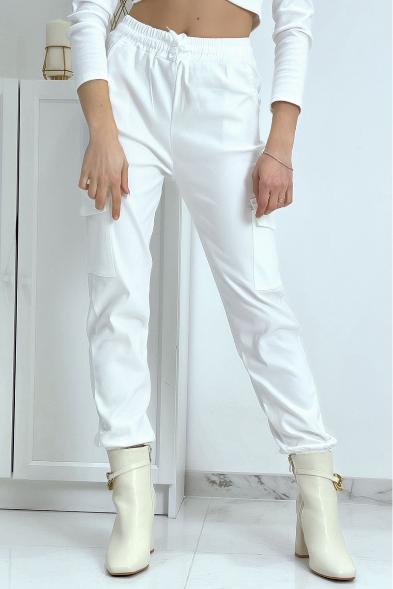 White stretch cargo pants with pockets - 1