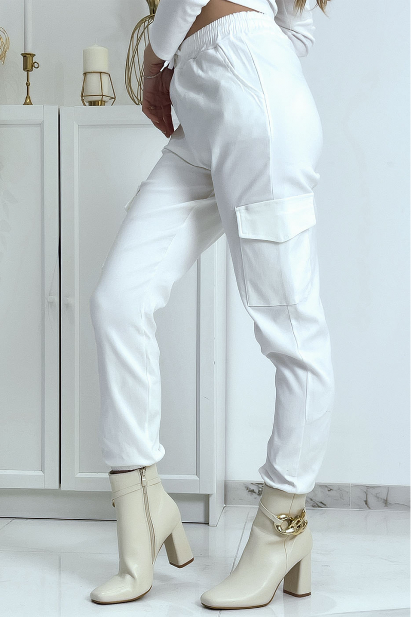 White stretch cargo pants with pockets - 4