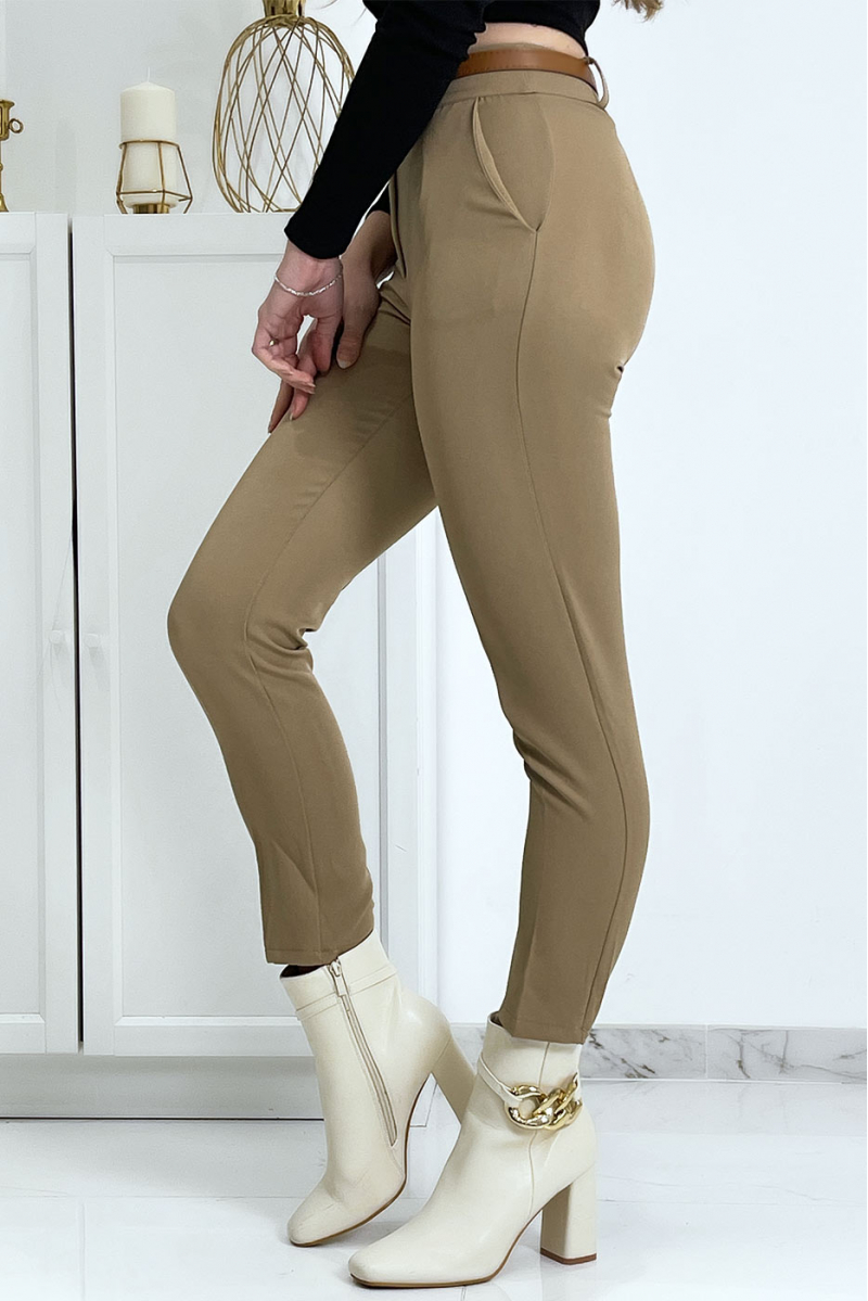 Pantalon working girl camel avec poches et ceinture - 4