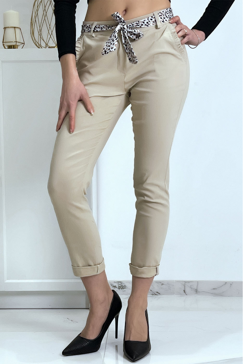Pantalon strech beige avec poches froufrou et ceinture - 4