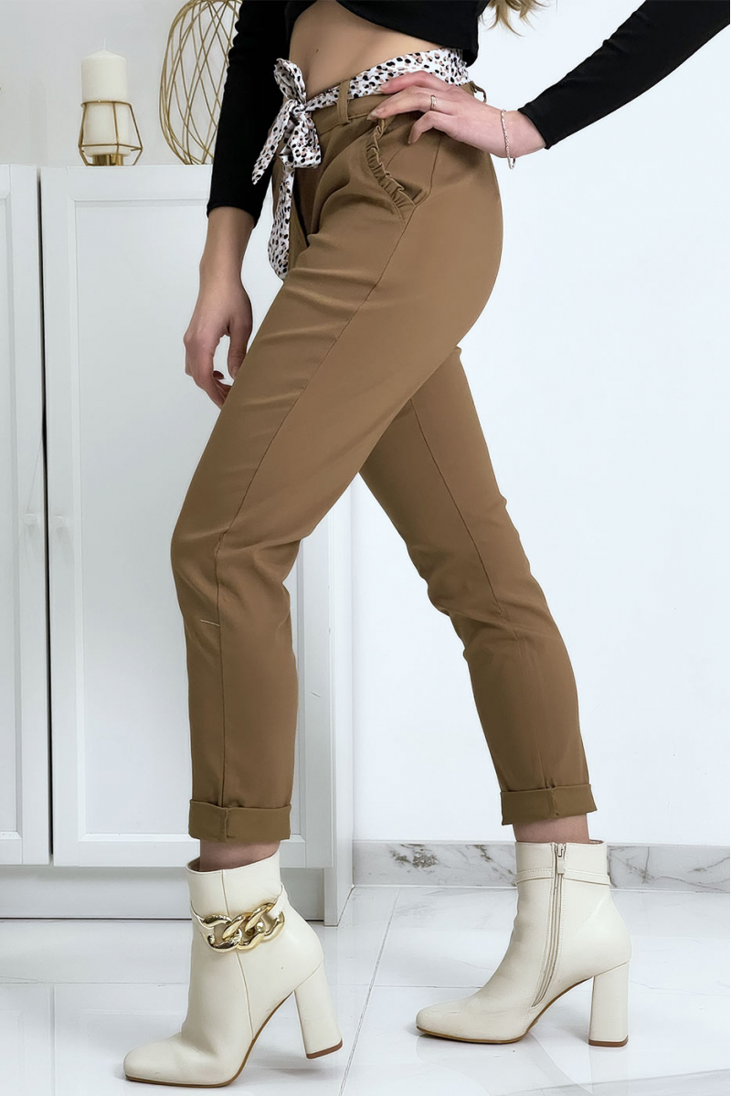 Pantalon strech camel avec poches froufrou et ceinture - 5
