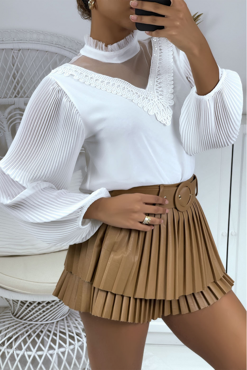 Witte blouse met kant en geplooide mouwen - 2