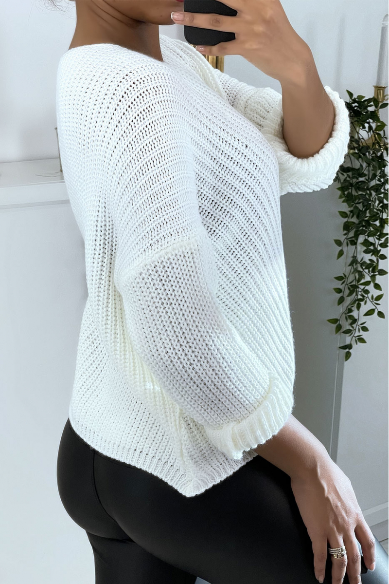 White knit V-neck sweater - 8