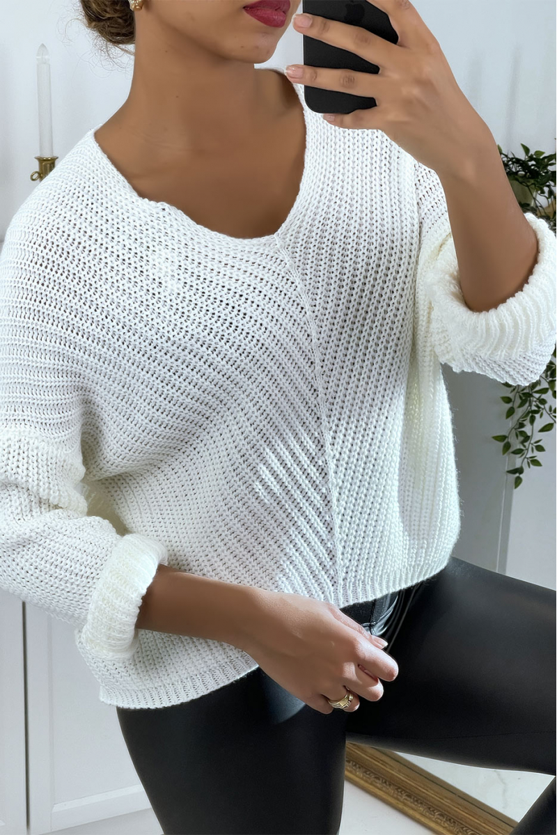 White knit V-neck sweater - 9