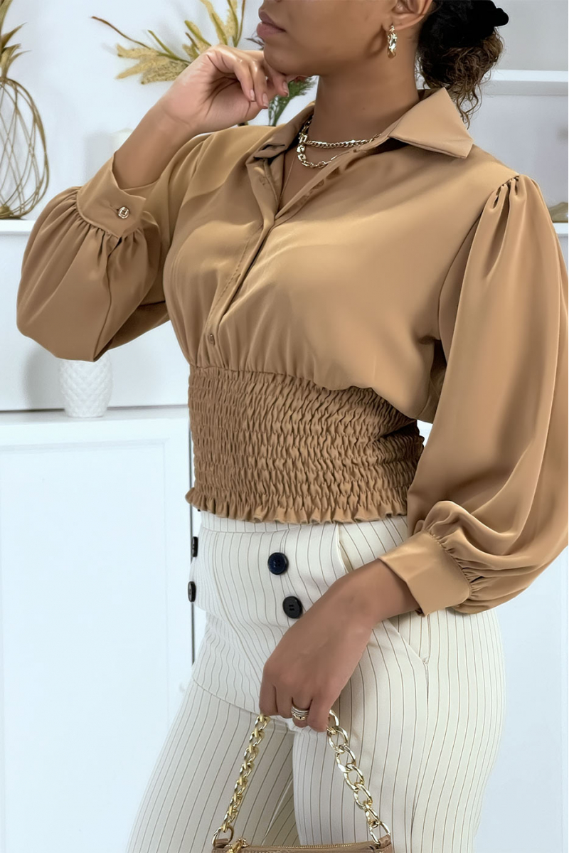 Korte camel blouse met knopen - 3 Korte camel blouse met knopen - 3