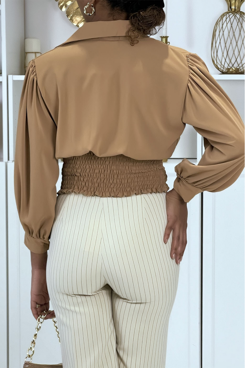 Korte camel blouse met knopen - 4 Korte camel blouse met knopen - 4