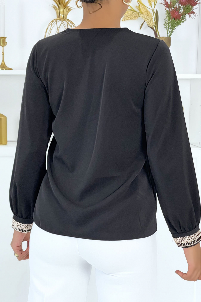 Zwarte blouse met V-hals in bohemien-chique stijl - 3