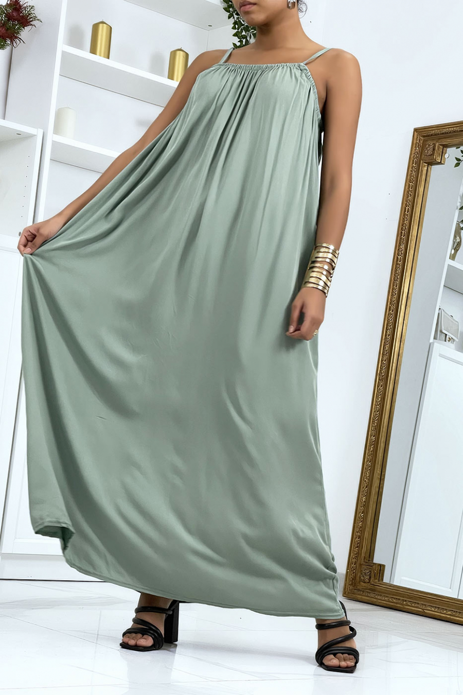 Robe longue verte à fines bretelles - 1