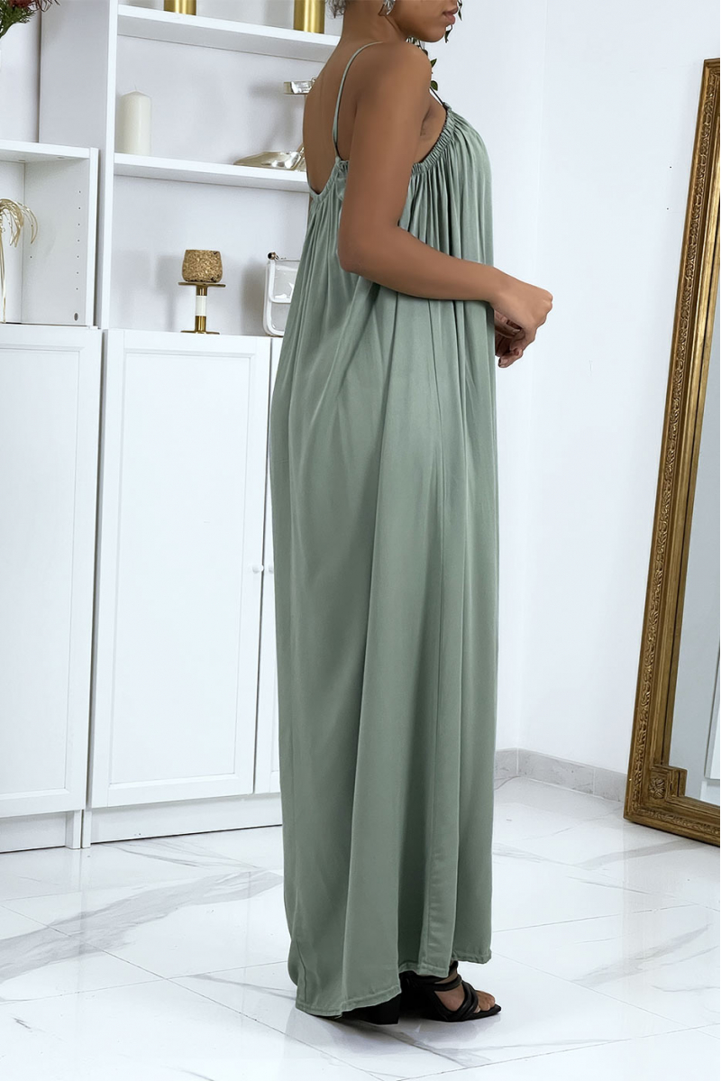 Long green dress with spaghetti straps - 3