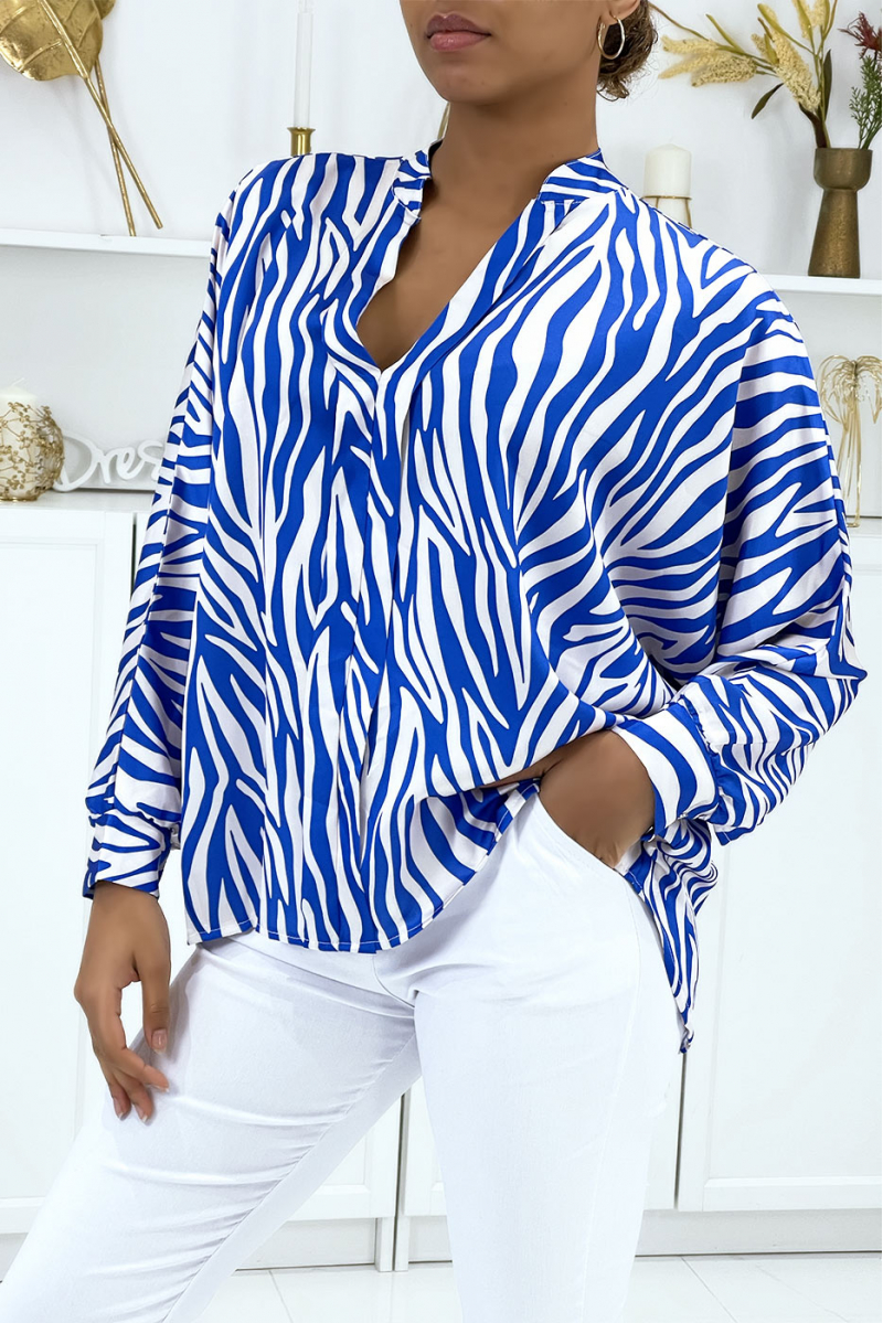 Royal en witte blouse met zebraprint en plooien aan de voorkant - 2