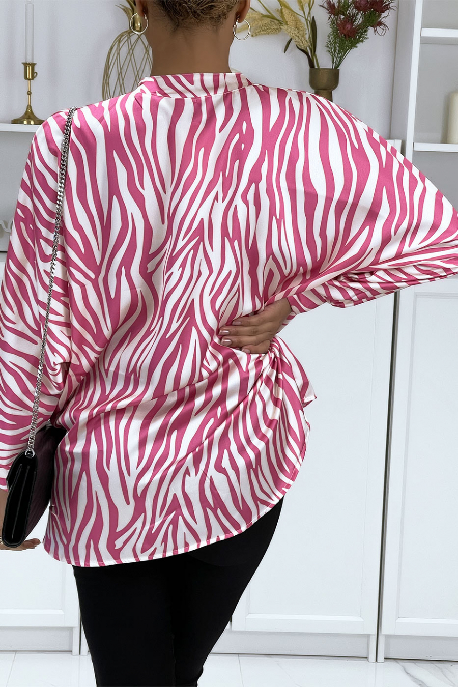 Blouse motif zébré fuchsia et blanc avec plis à l'avant - 5