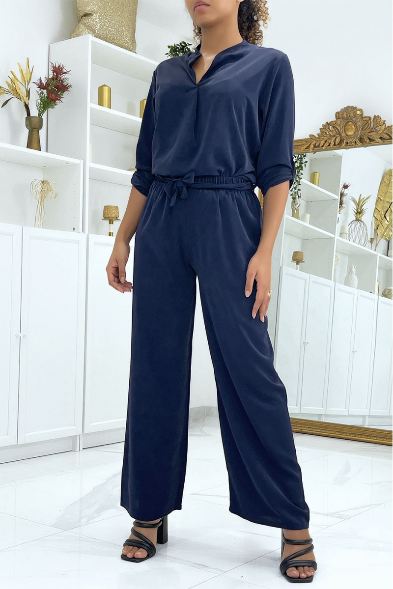 Set met tuniek en marineblauwe broek met ceintuur - 1 Set met tuniek en marineblauwe broek met ceintuur - 1
