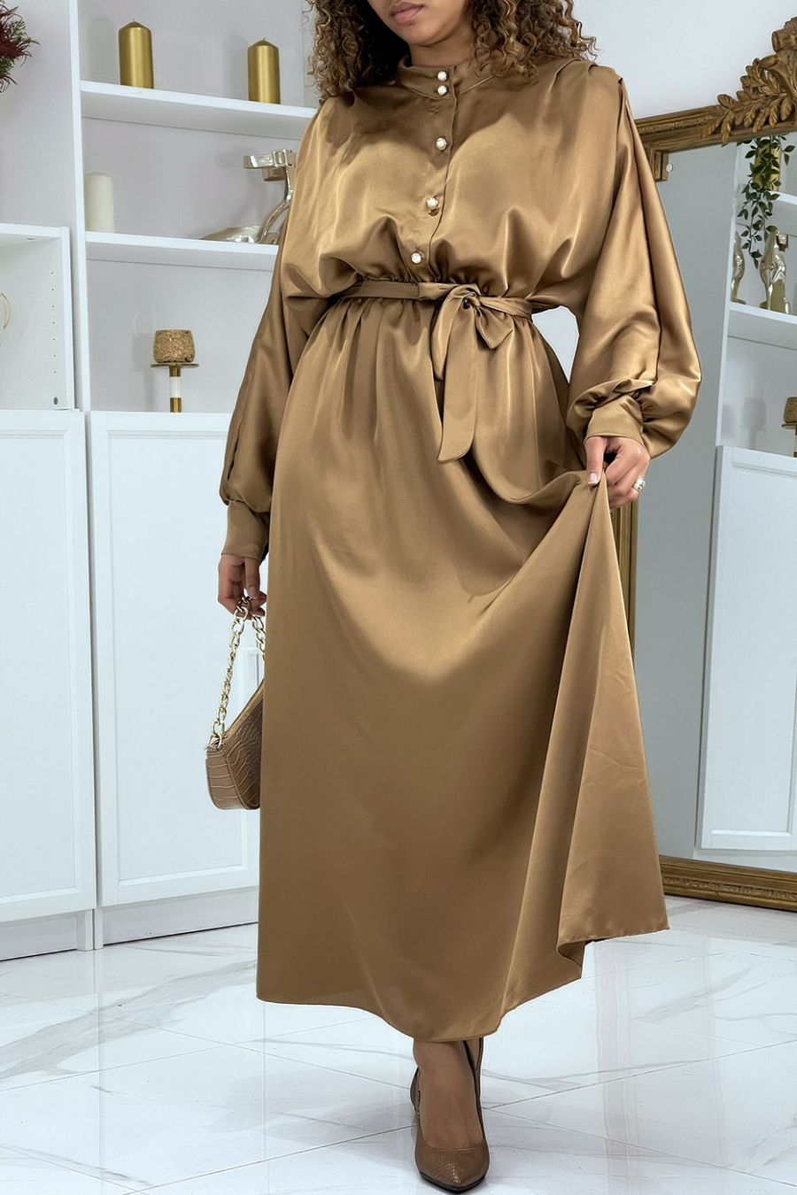 LoLLue robe camel satiné à manches longues - 2