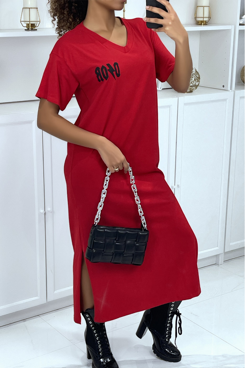 Very long red V-neck T-shirt dress with luxury-inspired writing - 1