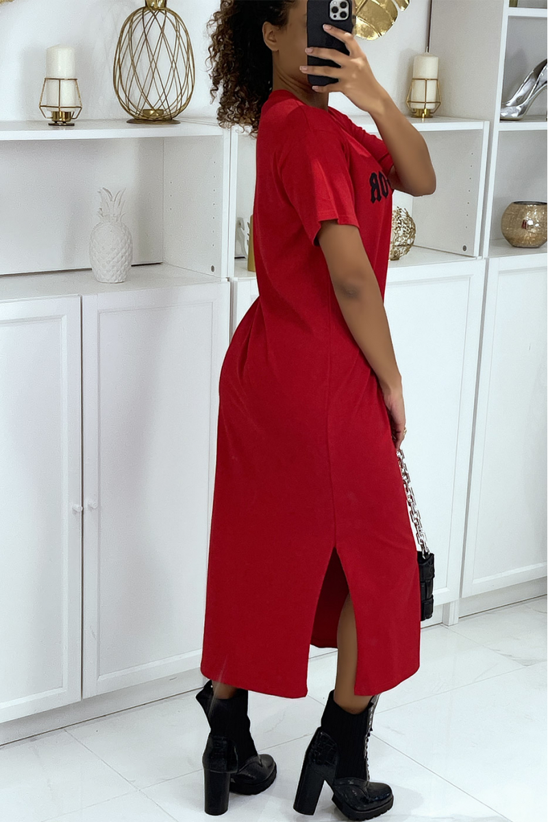 Very long red V-neck T-shirt dress with luxury-inspired writing - 2