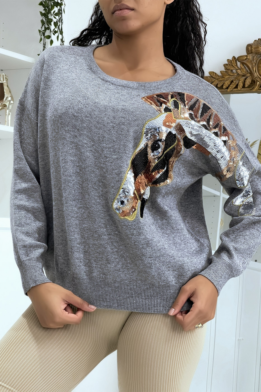 Pull gris motif cheval en strass - 2