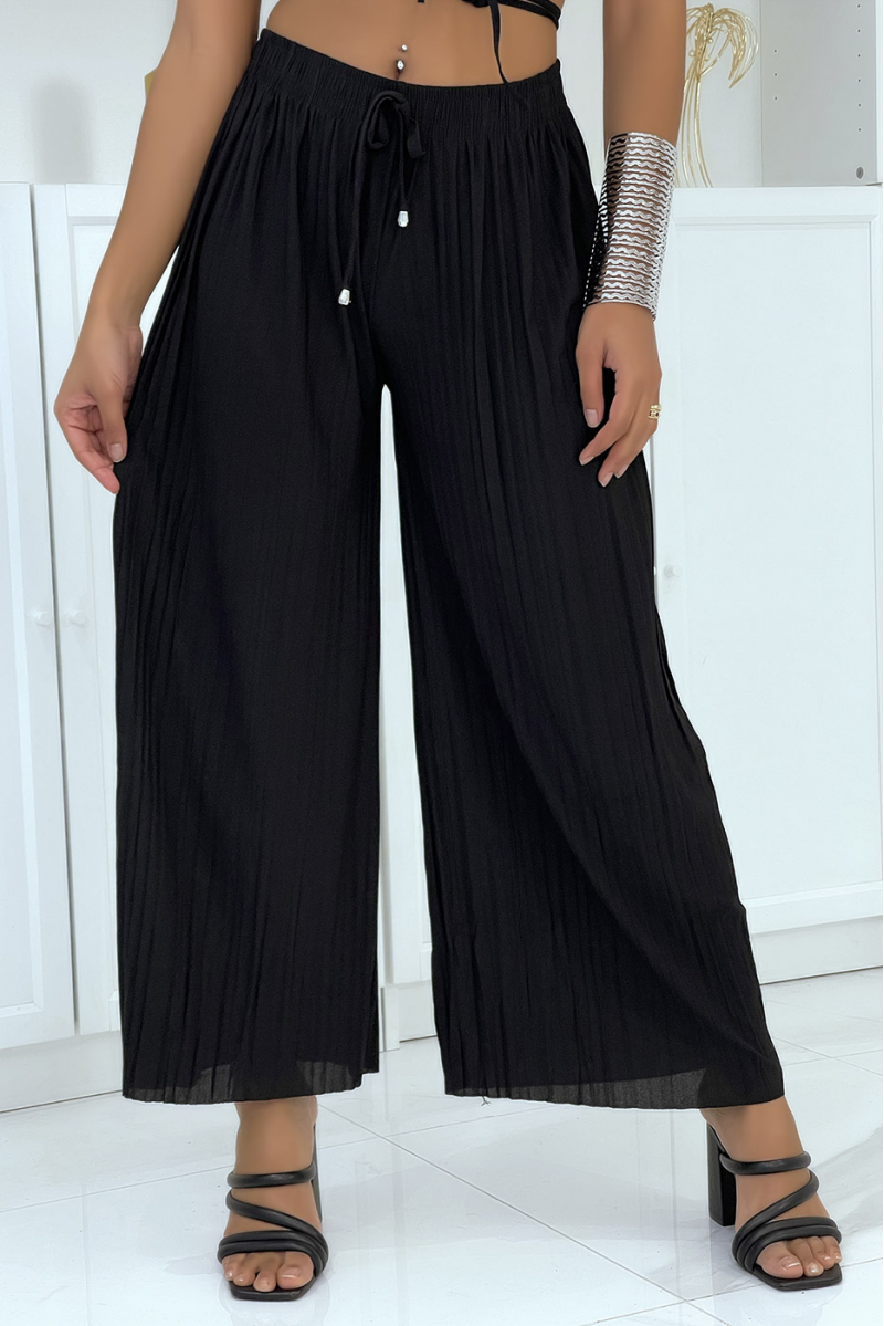 Trendy black pleated palazzo pants - 1