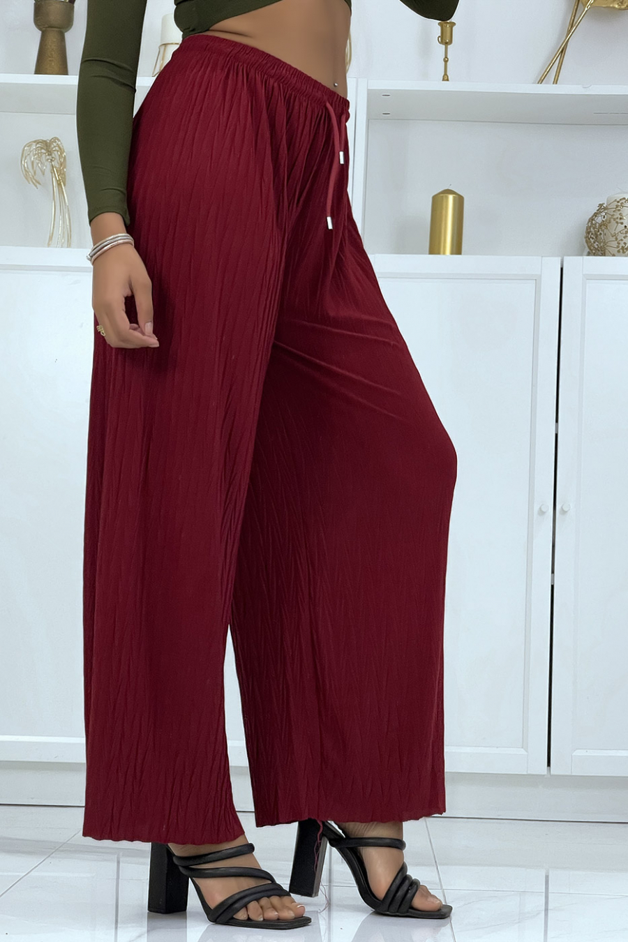Plain burgundy pleated palazzo pants - 2