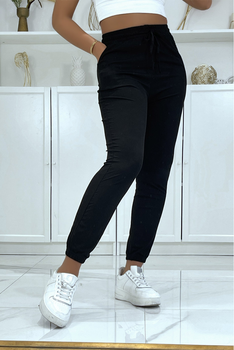 Black joggers with pockets in a pretty ribbed material - 4