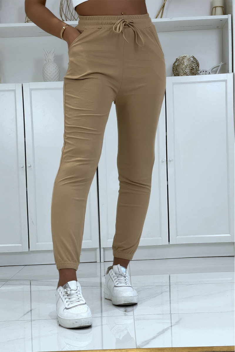 Camel joggers with pockets in a pretty ribbed material - 2