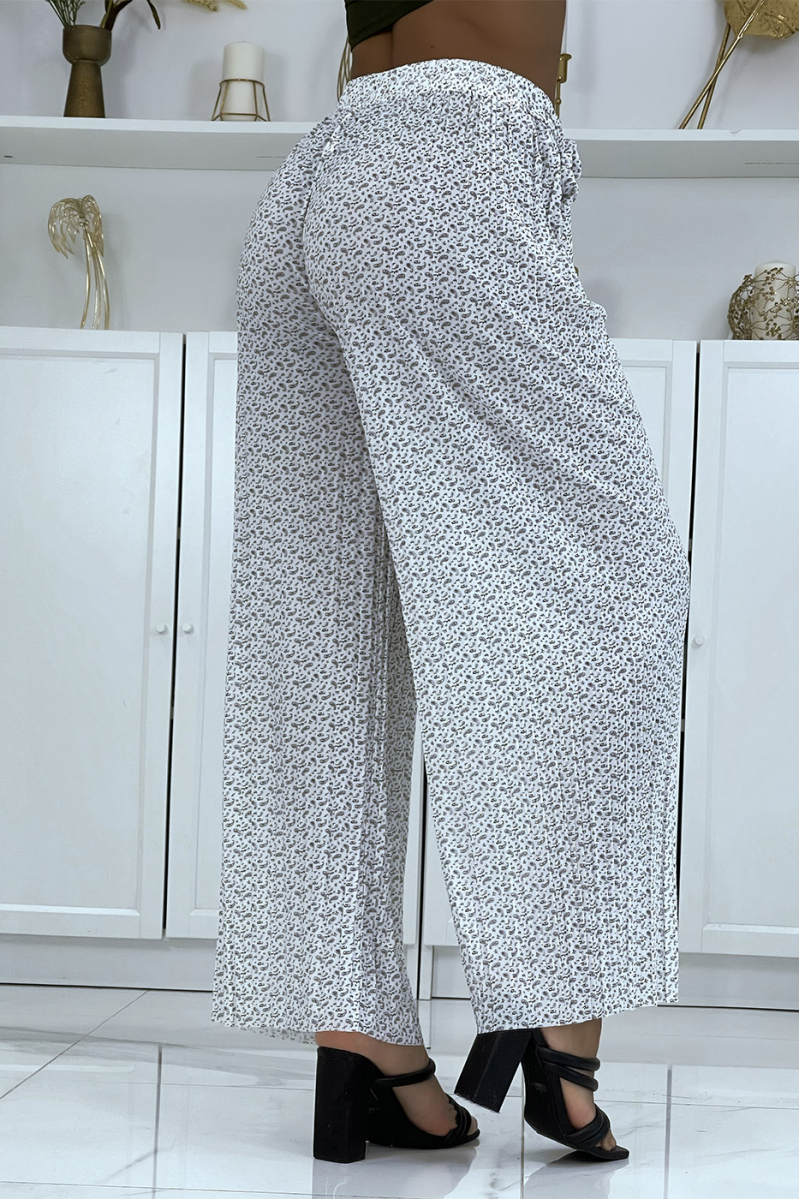 White pleated palazzo pants with pretty pattern - 4