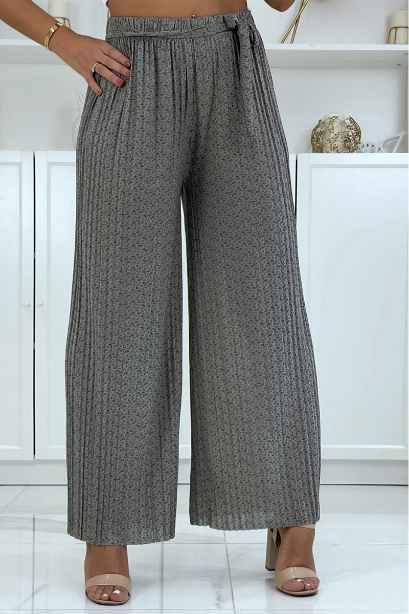 Gray pleated palazzo pants with pretty pattern - 4