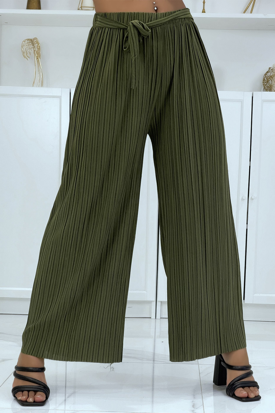 Pantalon palazzo plissé kaki avec joli rayure - 2