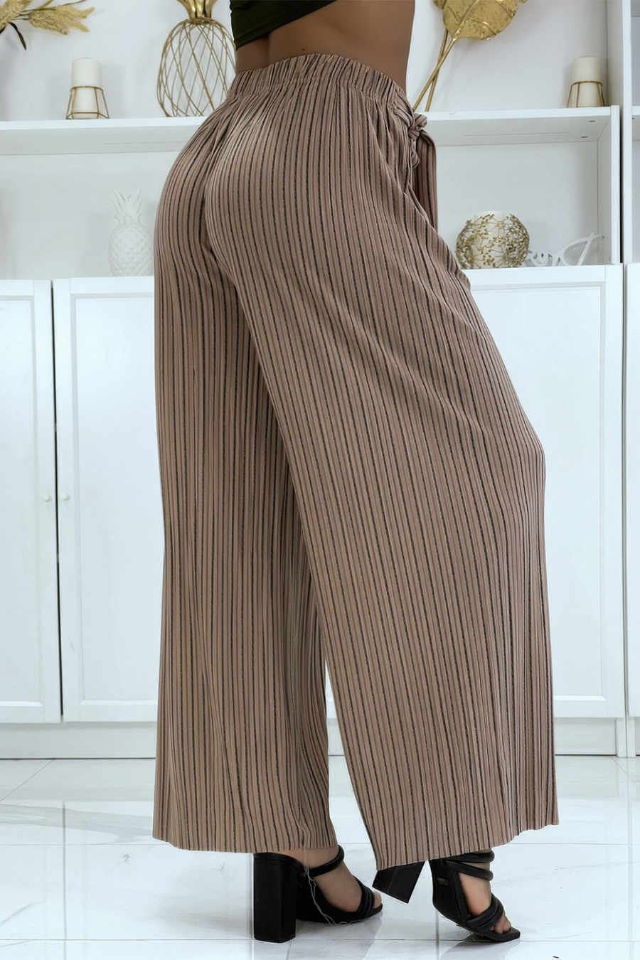 Taupe pleated palazzo pants with pretty stripe - 5