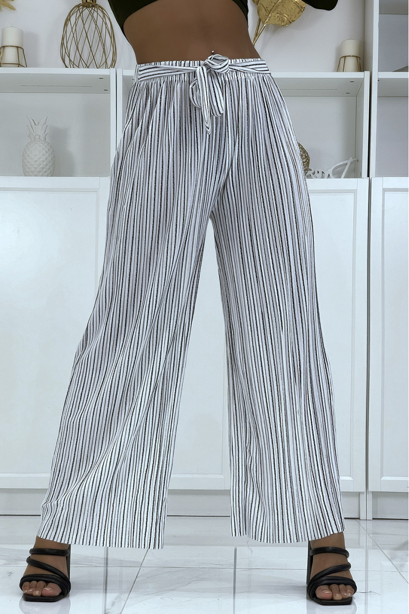 White pleated palazzo pants with pretty stripe - 2